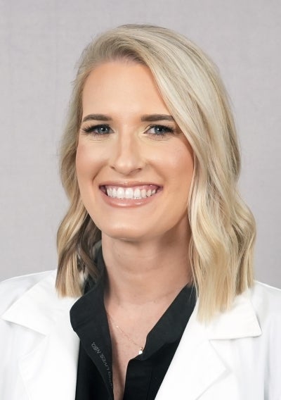 Ashley Hernandez, FNP-C